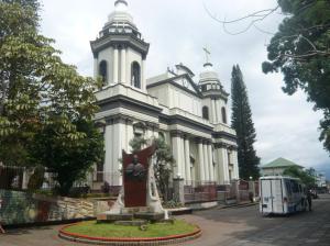La catedral de Alajuela / Die Katherale von Alajuela