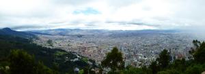 Bogotá – Vista panoramica al la ciudad desde el Monserrate / Panoramablick auf die Stadt vom Monserrate